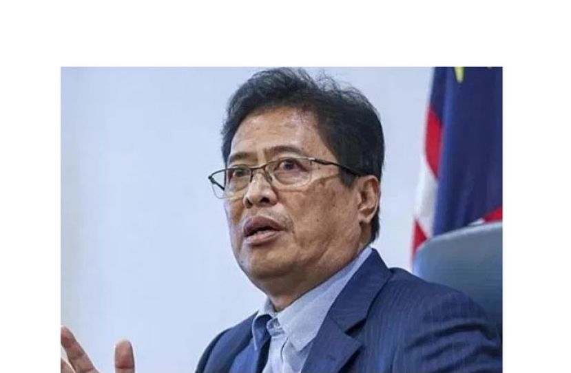 丹斯里阿占巴基。
