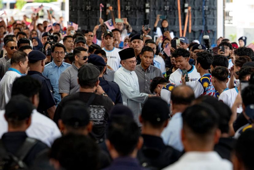 首相安华在吉打出席人民集会。