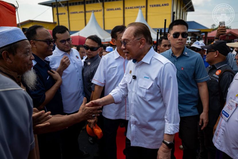 首相拿督斯里安华。