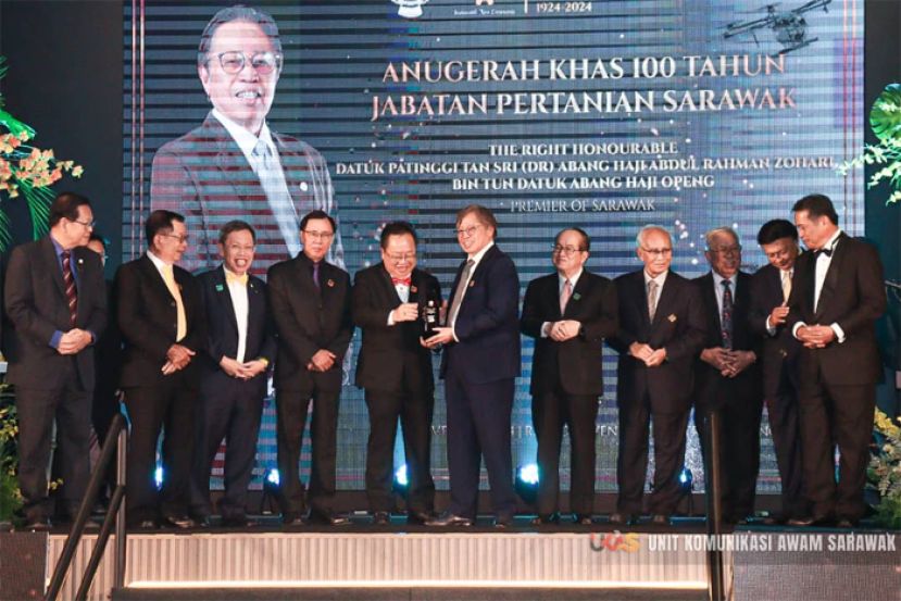 阿邦佐：越南水稻3个月可收割  计划开辟1万公顷土地两年内生产40万吨白米