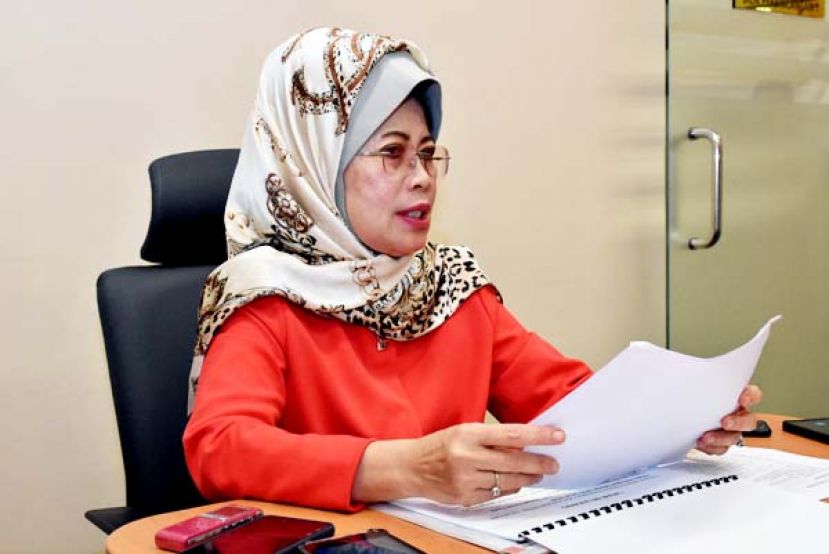 图①：陈赛明宣布，砂拉越766名无国籍及无拥有任何文件的孩子可上学了。