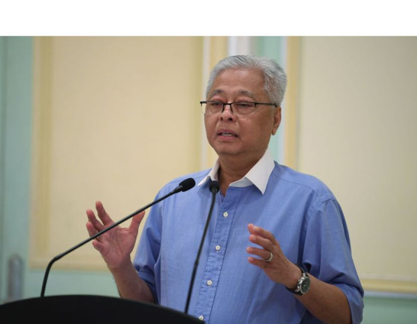 国防部长拿督斯里依斯迈沙比里。