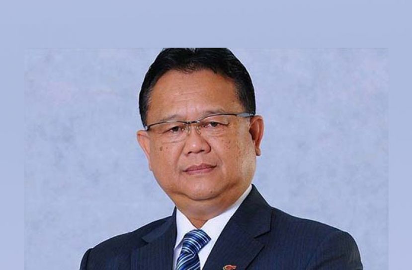 贸消部长拿督亚历山大林奇。