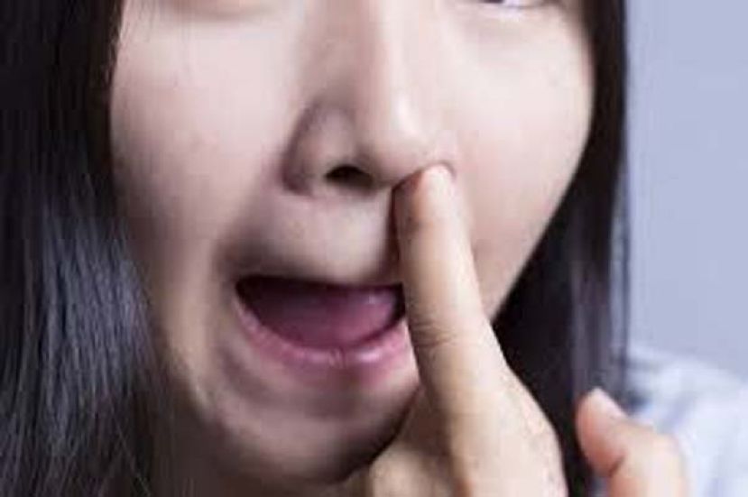 吃鼻屎有好处？专家称增免疫力又护牙。