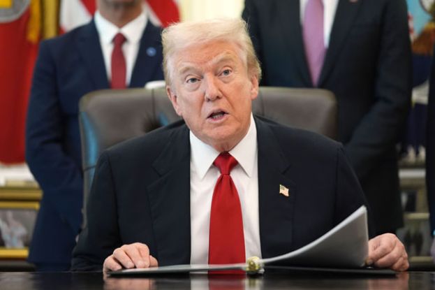 特朗普警告，撤回关税将危害美国经济与国安。