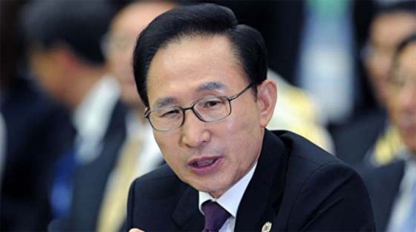 李明博因贪污等罪名在2020年10月遭判刑17年。