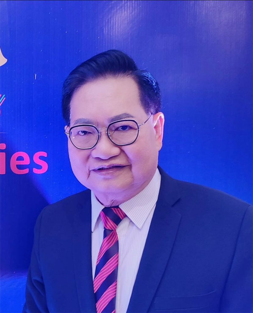 斯木省华总会长兼成邦江中华总商会会长拿督吴标生博士。