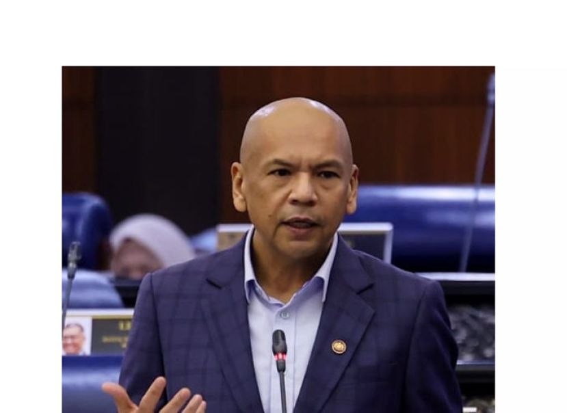 内贸部长阿米占。