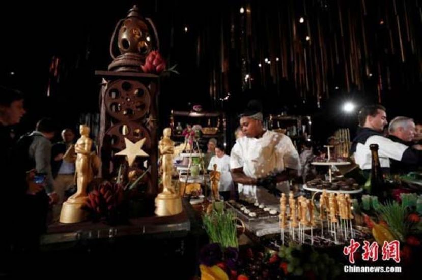 当地时间2020年2月1日，奥斯卡晚宴筹备工作进行。第92届奥斯卡颁奖礼于2020年2月10日举行。