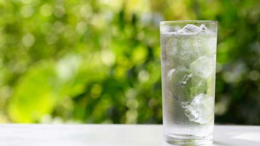 冰水不只致胖比想像的更伤身 4种时候千万别喝
