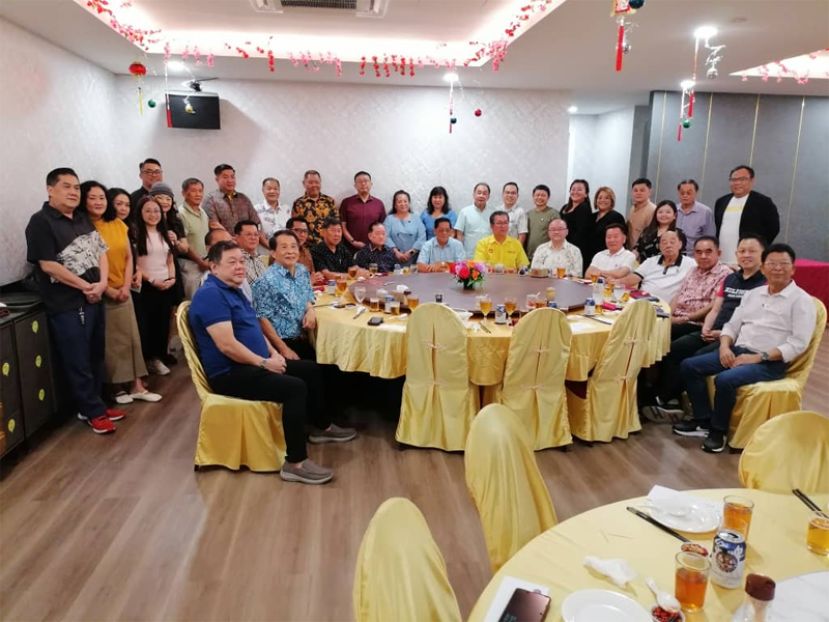 交流会后，大家合影留念。