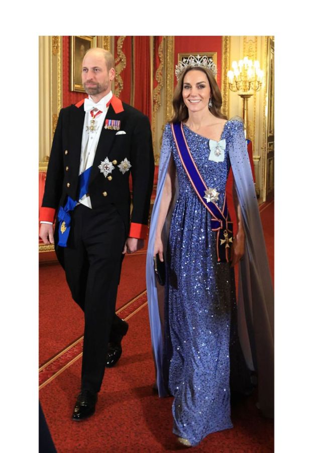 凯特首度戴上维多利亚女王东方圆饰王冠，绚丽夺目。