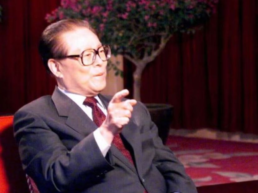 江泽民。
