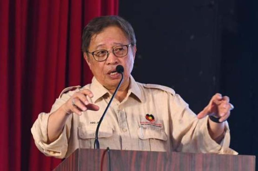 ●砂总理阿邦佐哈里。