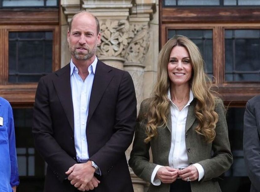 ●凯特王妃和威廉王子4日现身伦敦自然史博物馆，凯特王妃的一头金发造型引起话题。