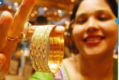 印度家庭持有黄金规模约达2.5万吨甚至有估算已相当於印度GDP的逾一倍。