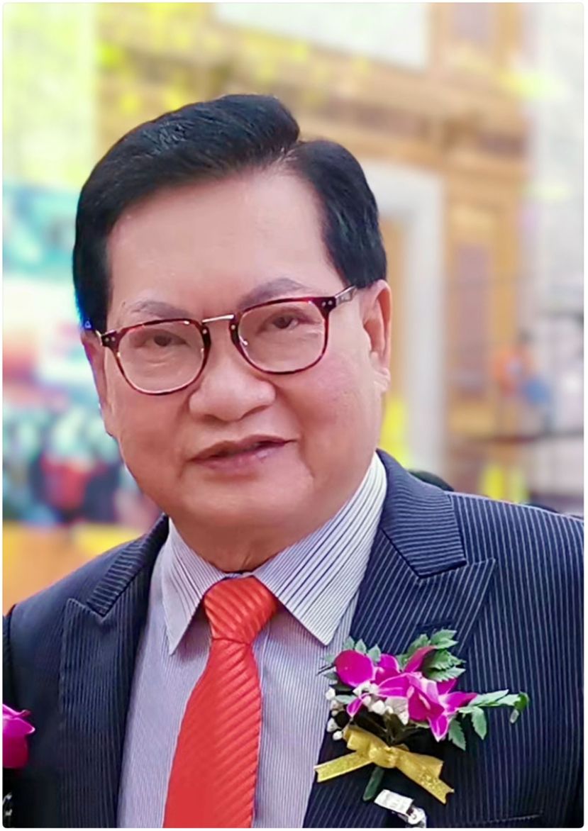 斯木省华总会长兼成邦江中华总商会会长拿督吴标生博士。