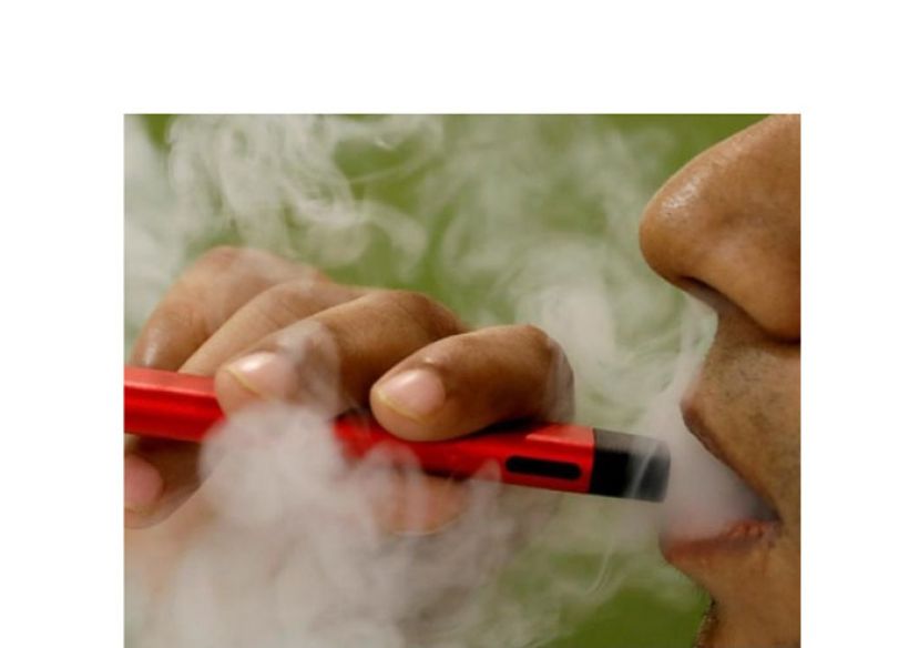 卫长：政府拟分阶段全面禁电子烟