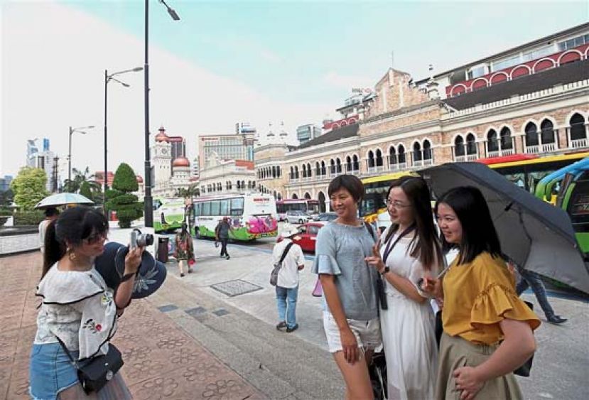 中印游客免签证延长1年   