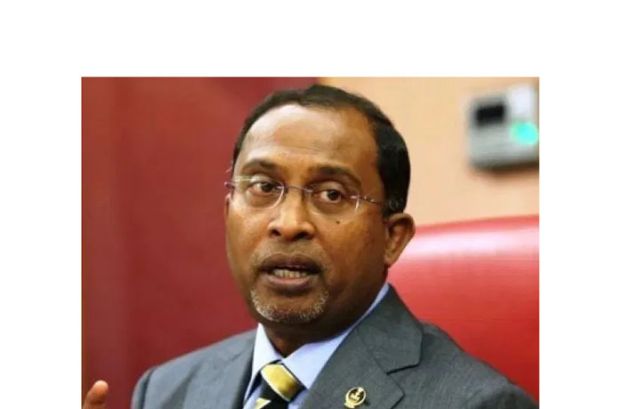 高教部长赞比里。