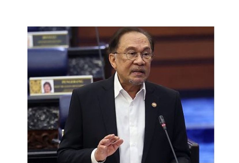 拿督斯里安华。