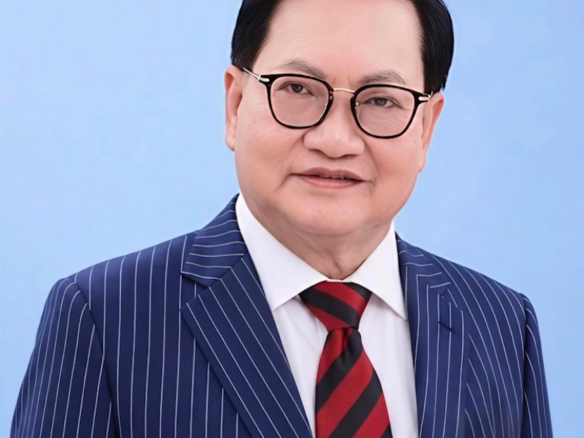 斯木省华总会长兼成邦江中华总商会会长拿督吴标生博士。