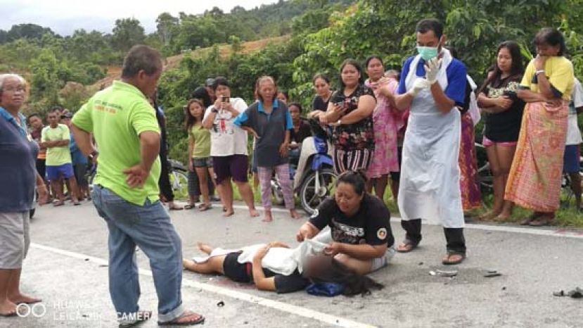 少女骑士车祸身亡，母亲悲伤不已！