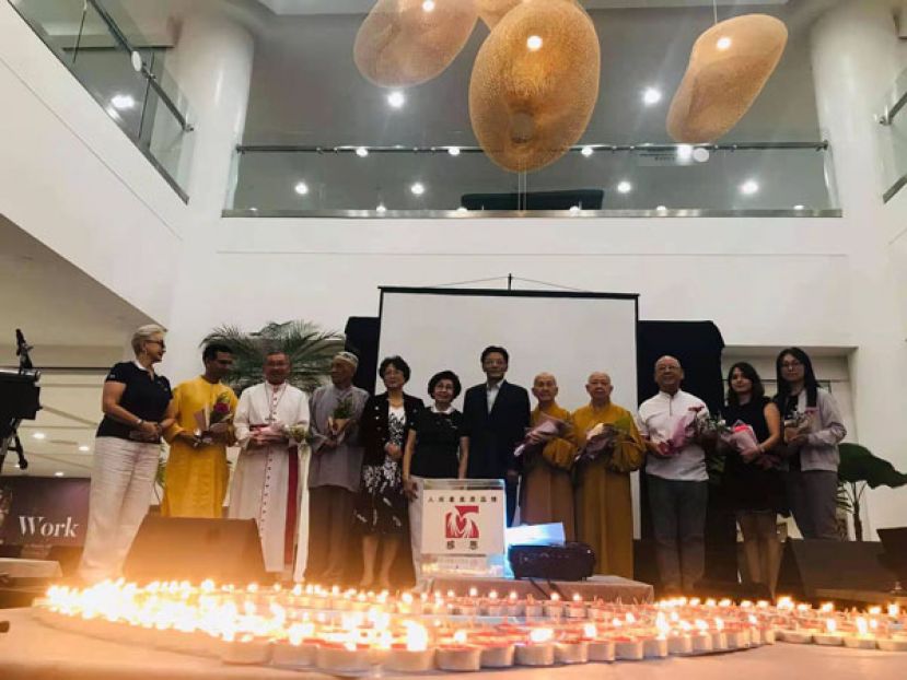 回眸砂拉越健与美协会风雨四十年