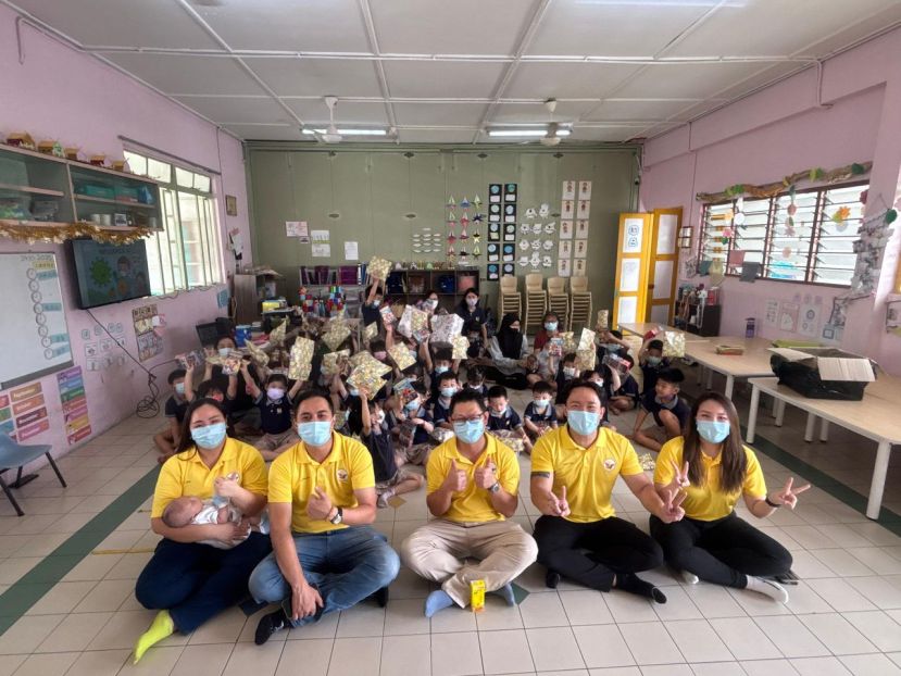 古晋活力团队举办“爱砂拉越彩色比赛暨流行感冒讲座” 郑志国：爱家乡，从学会爱自己开始