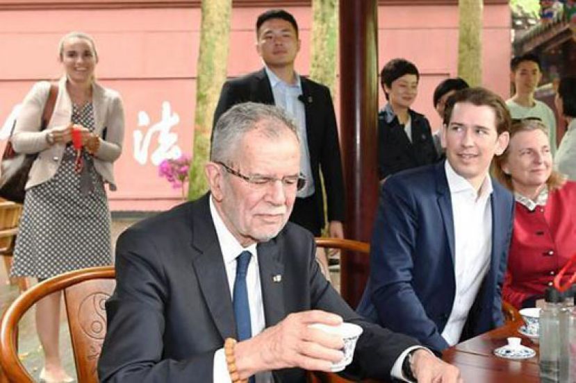 初步统计显示范德贝伦将连任奥地利总统