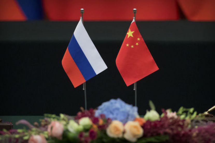 中俄两国贸易总额在2022年达到1900亿美元。