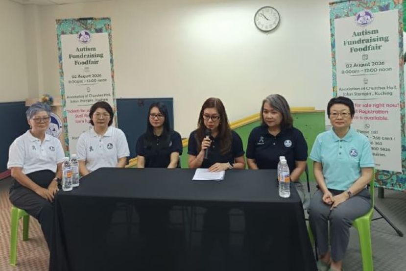 &ldquo;2026年自闭症美食义卖会的新闻发布会上一摄。 左起为林依芬、副秘书林君华、副主席王新蕊、筹委会主席杨佳玲、理事刘雪美以及该协会职业治疗中学经理沈金玲。