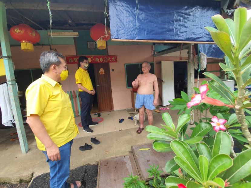 民众感谢沈桂贤积极提升石角选区基本设施。