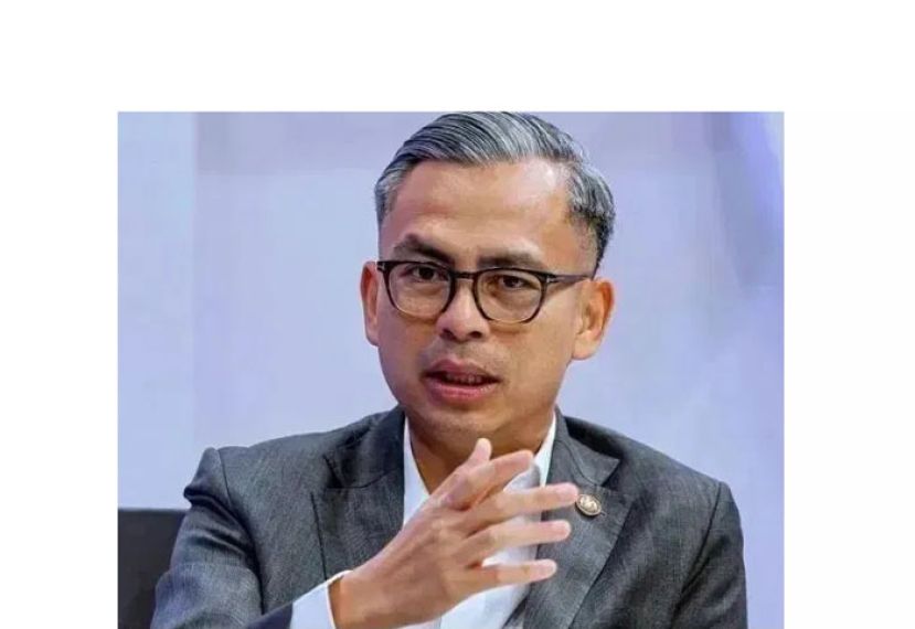 通讯部长法米。