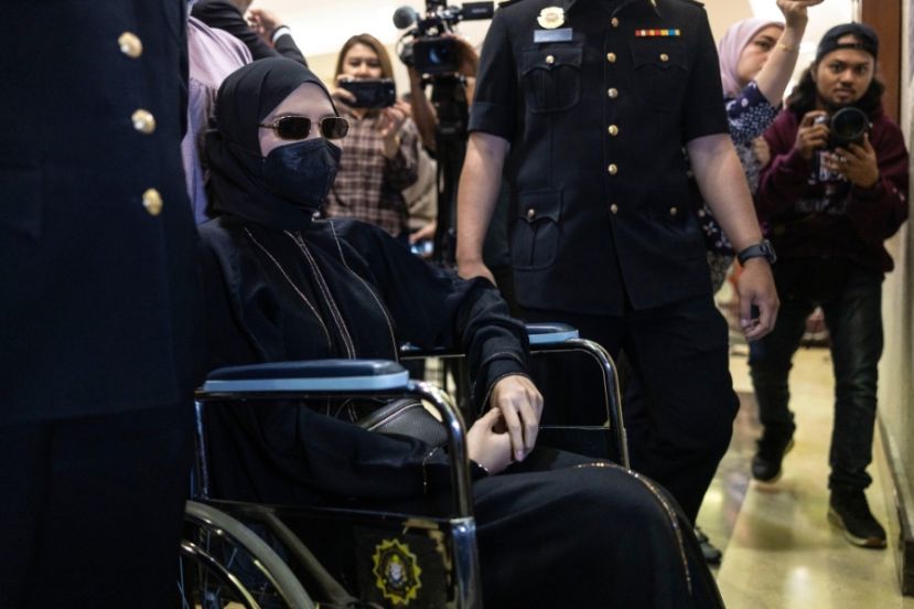 前任陆前任陆军司令军司令第三任妻子涉及洗黑钱罪  否认犯罪