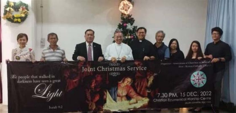 圣诞联合崇拜新闻发布会结束后，筹委的一张合照。