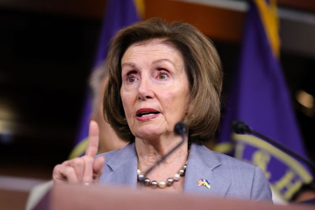 美国传奇女政坛巨擘佩洛西宣布退休，结束近40年国会生涯。