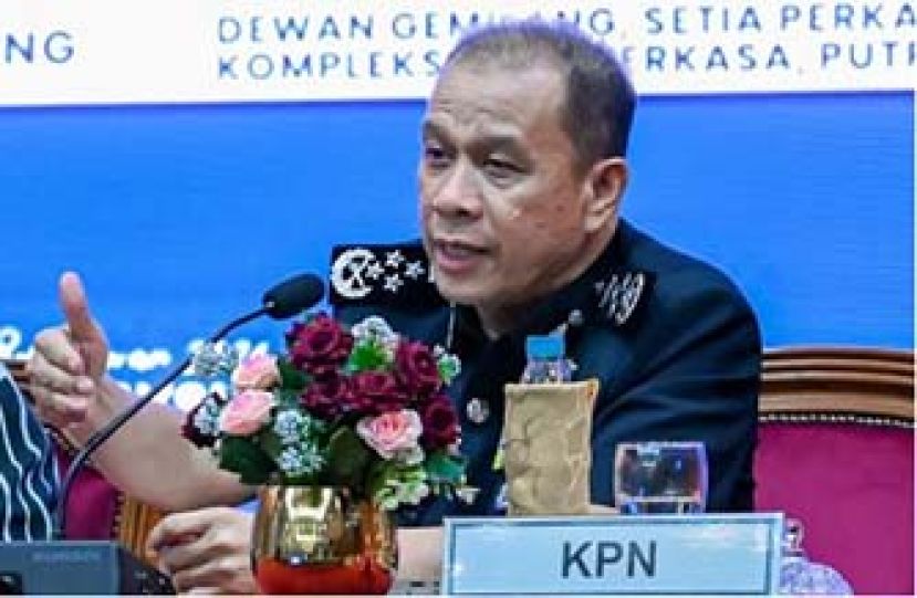 ●全国总警长莫哈末卡立。