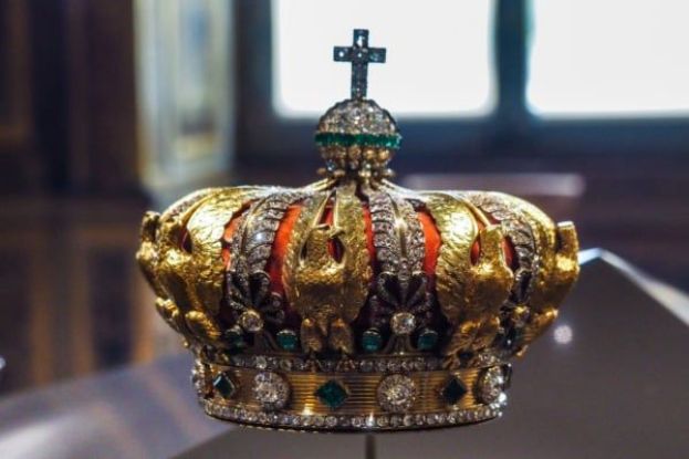 罗浮宫窃案非艺术品犯罪，歹徒搜刮珠宝可拆解变卖。