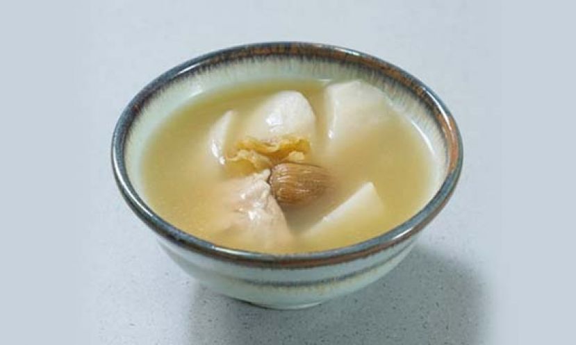 油腻生冷食物致腹胀　白萝卜汤、凤梨神救援