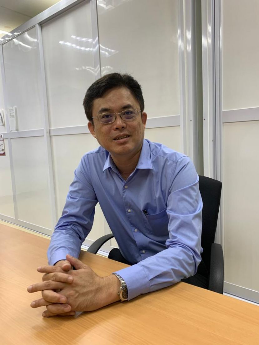 砂首长政治秘书陈开表示，应该公开公布是哪八家公司获得白糖入口准证。