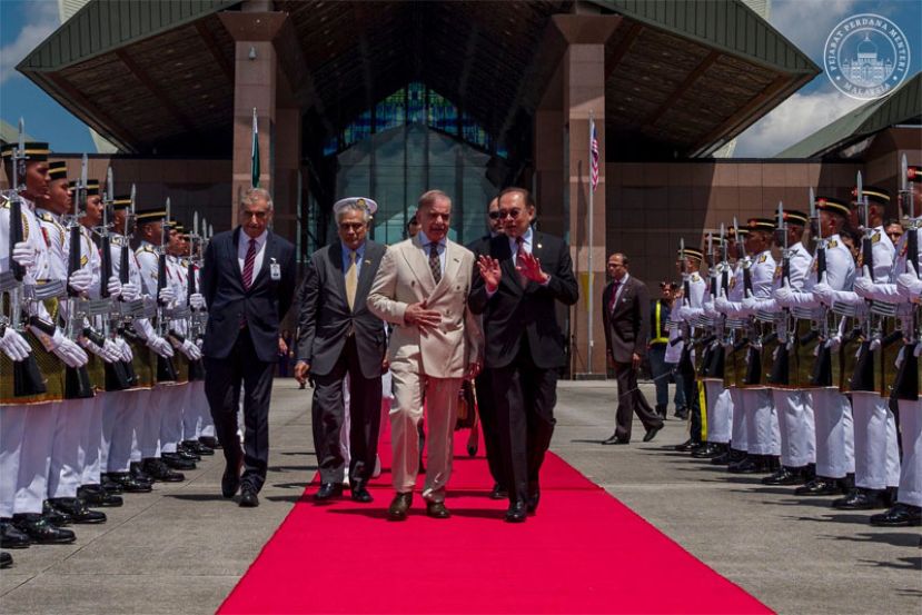 安华严正提醒张庆信及其部门  官方活动绝不能有酒