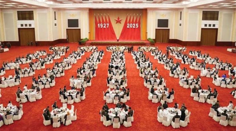 中国国防部7月31日晚举办招待会，庆祝中国人民解放军建军98周年。（图：中国国防部网）