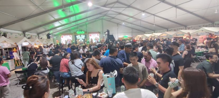 Carls Harvest Pesta”嘉年华会热闹非凡。