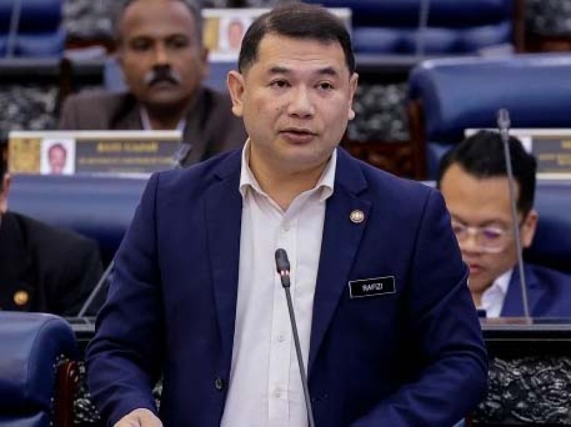 ●经济部长拉菲兹。