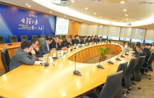 马华对华事务暨"一带一路"委员会与四川省经济合作局举行交流会，双方围绕加强马中经贸合作、深化"一带一路"交流，以及推动更多企业合作机会进行深入交流，并探讨通过博览会、经贸活动、企业对接及投资推广等方式，进一步扩大双方合作空间。