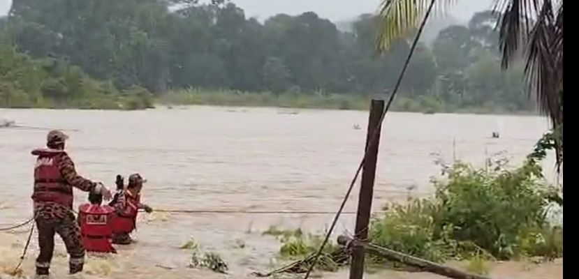 男子连人带摩哆遭急流冲走  在水中约1小时后终被消拯人员救出