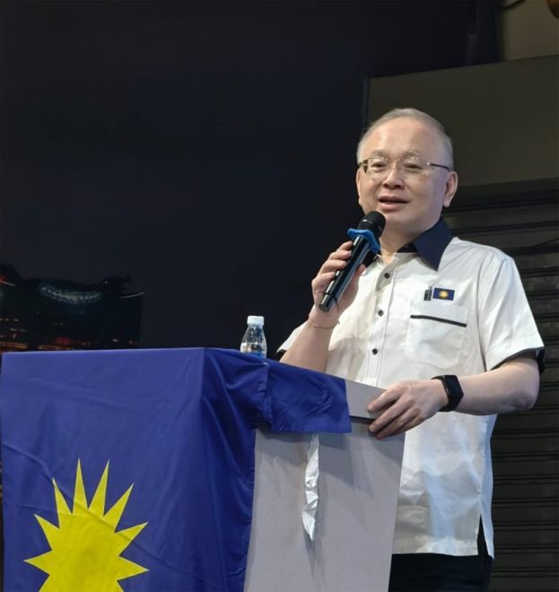 魏家祥认为统考生仅可申请政府大学4科中文相关科系  不符合华社全面承认诉求