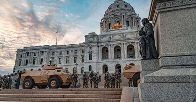 美国国民警卫军。