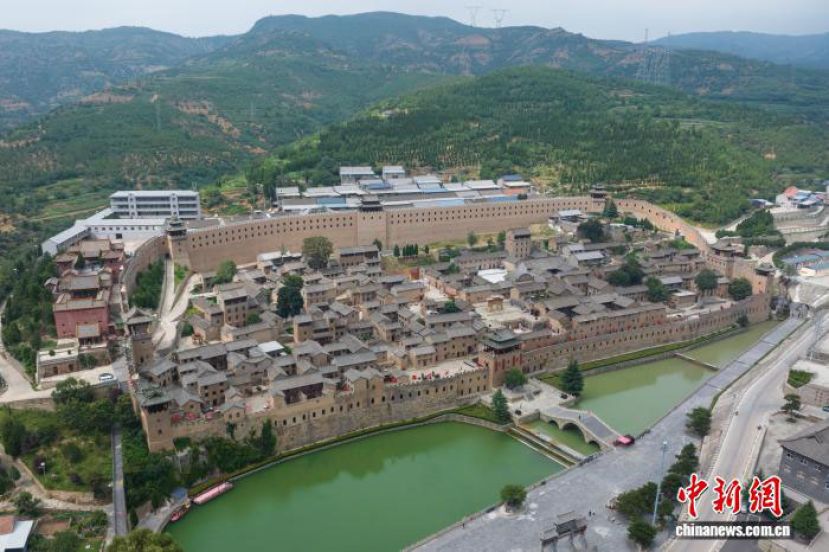 湘峪古堡航拍图。